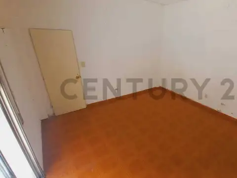 Venta de CASA DOS FAMILIAS en villa Bosch