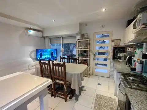 69 e/ 133 y 134 1900, Piso 0