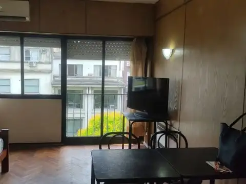 San Nicolás, Lavalle 1800, 3 amb, 60m2, u$s 800 + expensas (Dic 2025 = $ 250,000) + servicios....