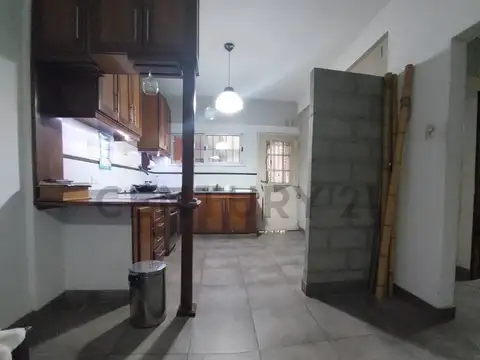 CASA PH EN VENTA, 4 AMBIENTES, ISIDRO CASANOVA CENTRO, APTO CREDITO