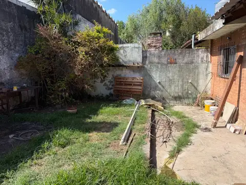 Casa 3 ambientes con 2 baños