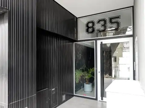 VENTA LOCAL Y COCHERAS OPORTUNIDAD DE INVERSIÓN!