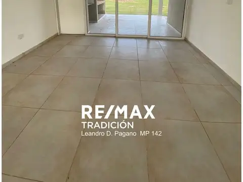 Casa en Venta con 1 cochera