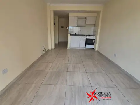 Departamento en Alquiler en Caseros, $ 450.000