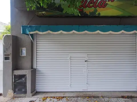 LOCAL EN ALQUILER * MUY BUENA UBICACION * 