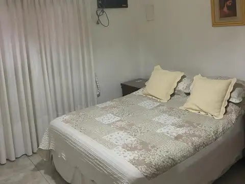 Depto Tipo Casa en Alquiler de 2 dormitorios