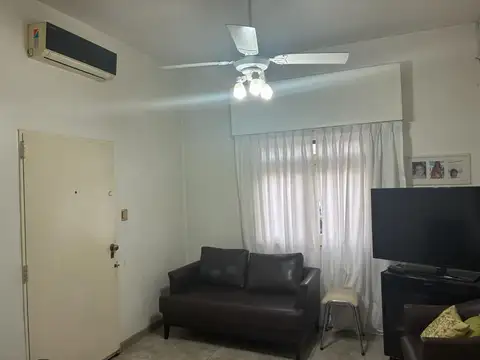 Depto Tipo Casa en Alquiler 40 años