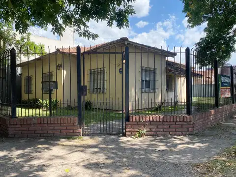 Canalejas Nº305 esq. Malvinas