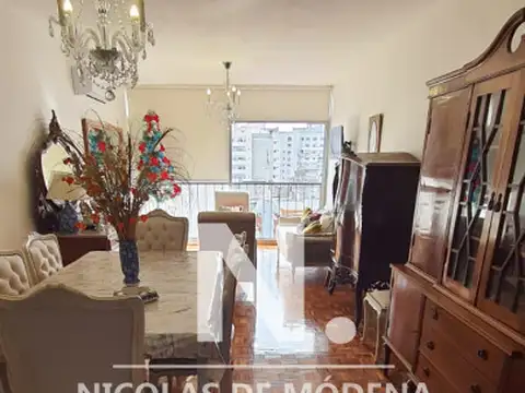 En venta departamento de 2 Dormitorios en Montevideo- Centro
