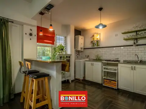 LA HAYA 4000, Piso 1