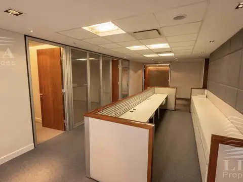 Oficina en Venta en Centro, USD 450.000