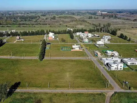 Lotes en Altos de Don Carlos - 501 y 138 - J Hernandez