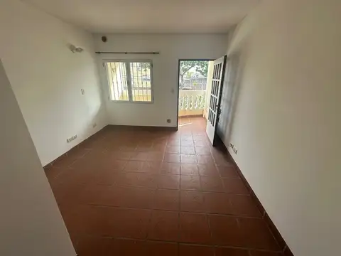 Espectacular Duplex en Venta 3 Ambientes Jardín y Quincho Munro