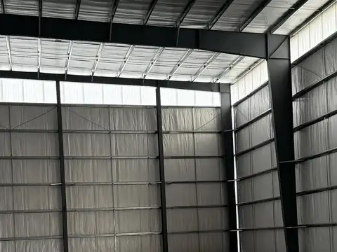 Galpon en Alquiler 25  mts Frente