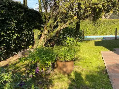 Casa 7 ambientes con 6 baños
