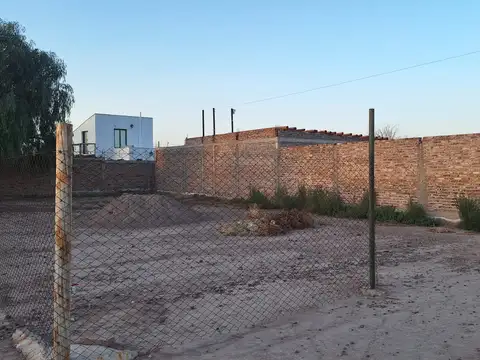 Terreno en Venta 25  mts Fondo