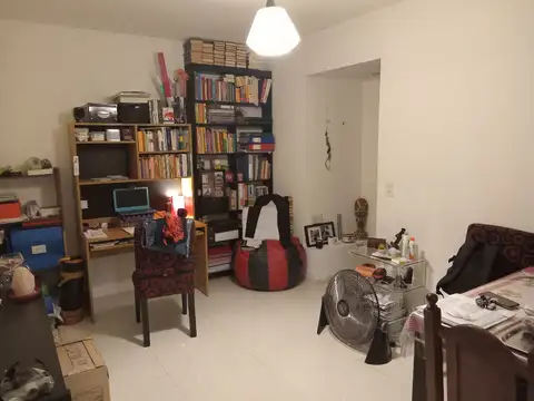 Bernardo De Irigoyen 500, Piso 2