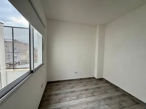 PH 3 AMBIENTES EN DUPLEX EN 1°PISO. SIN EXPENSAS