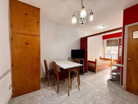 ALQUILER MONOAMBIENTE CON BALCON AL FRENTE