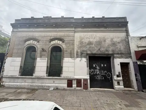 Venta de Casa a refaccionar / Demoler en La Plata