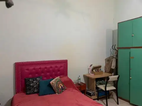Depto Tipo Casa en Venta 80 años