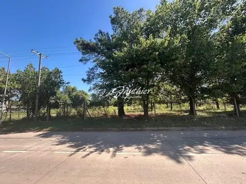Terreno en Venta 135  mts Frente