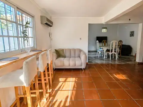 Casa en Venta en Monte Grande, USD 148.000
