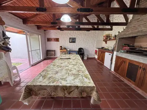 Departamento 5 ambientes con 2 baños