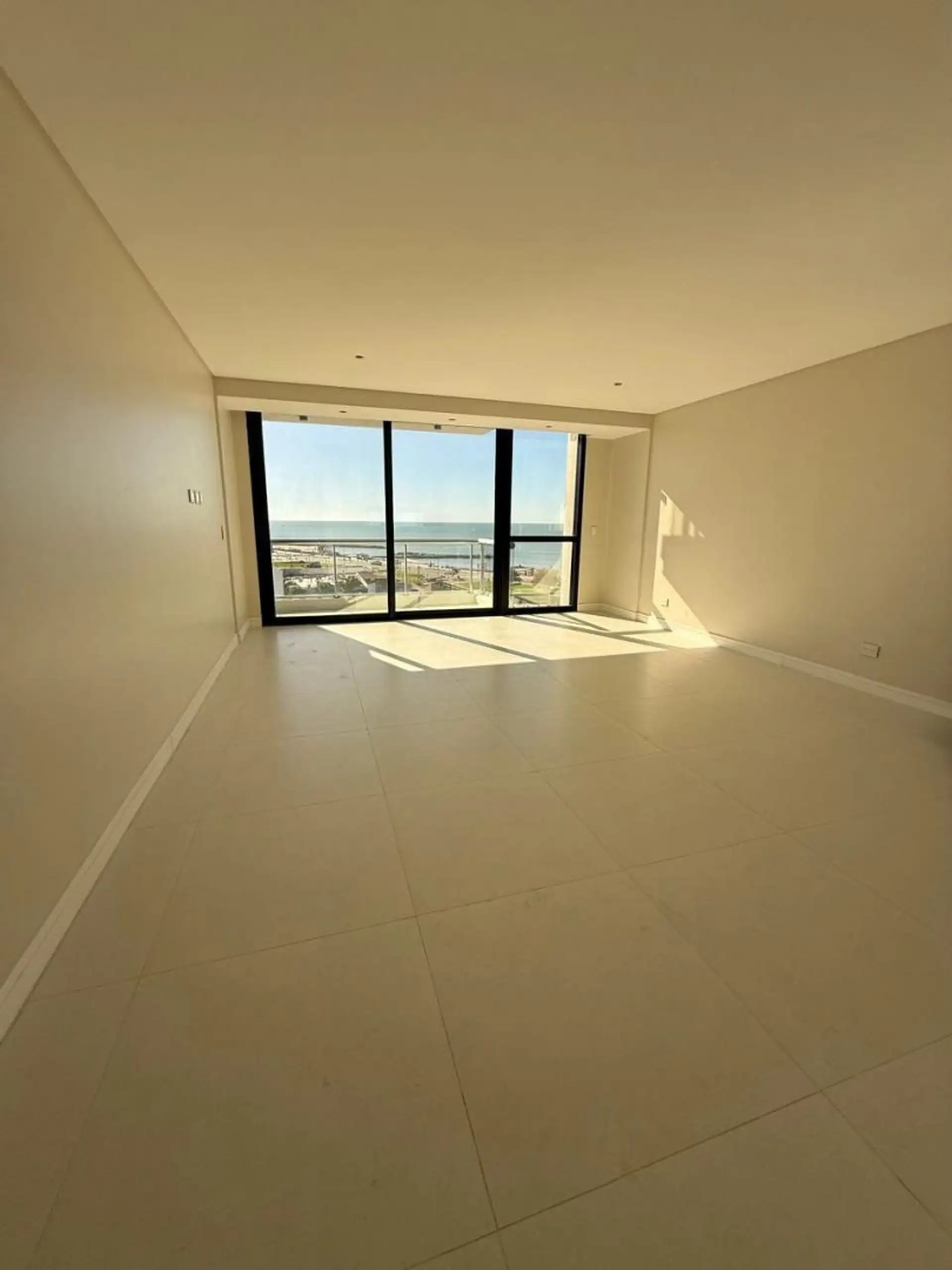 Venta de Departamento 3 AMBIENTES en La Perla, Mar del Plata