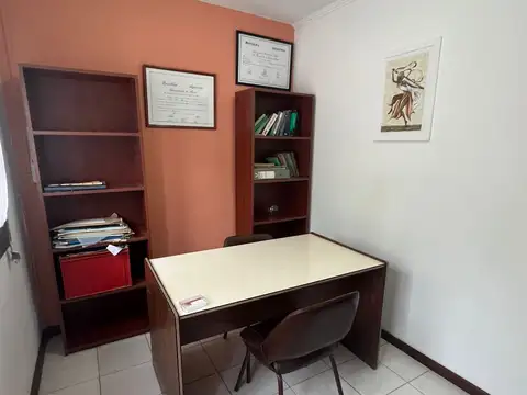 Oficina en Alquiler en General las Heras, $ 400.000