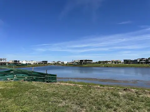 Terreno en Venta en Puertos - Barrio Costas, USD 225.000