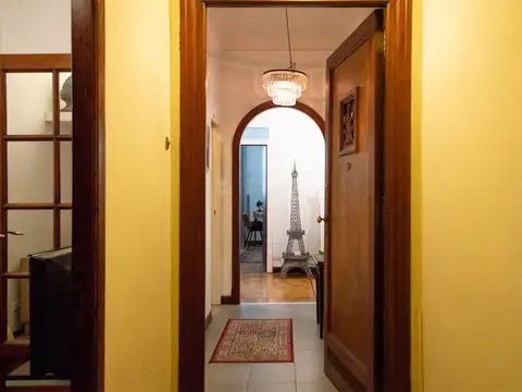 Gurruchaga 2400, Piso 1