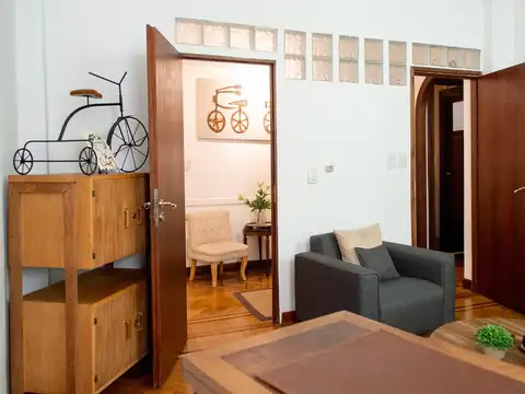 Gurruchaga 2400, Piso 1