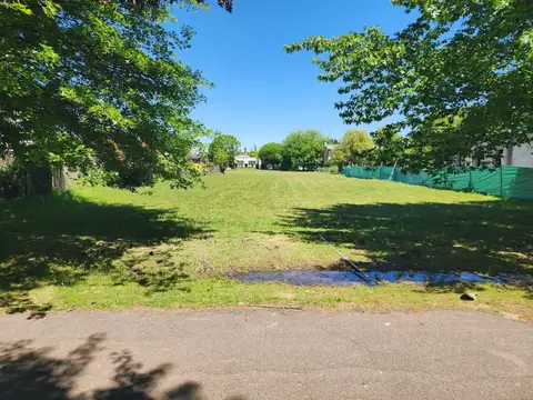 Terreno en Venta en Los Alcanfores, USD 80.000