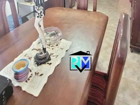 Casa 5 ambientes con 3 baños