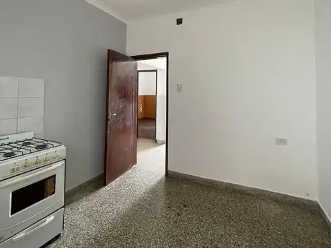 Depto Tipo Casa en Alquiler en Tolosa, $ 450.000