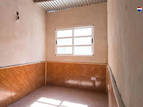 Depto Tipo Casa en Venta en Bernal Oeste, USD 38.000