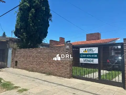 Recta Martinolli  al 8000. Villa Belgrano. Casa en venta