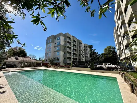 Departamento con cochera en  alquiler en Altos Las Casuarinas - ID 5385
