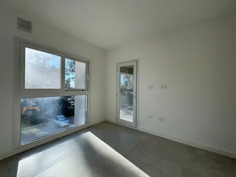 Departamento en Alquiler con 1 cocheras