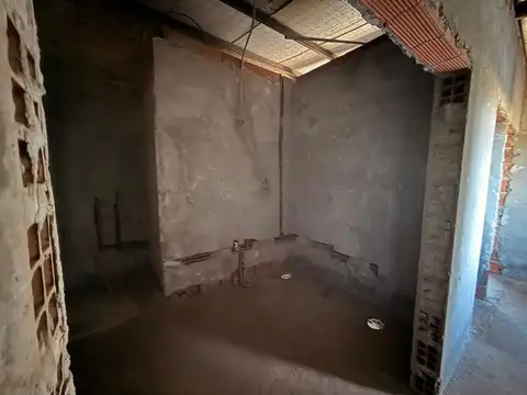 Se vende casa en construcción en Santo Tomé