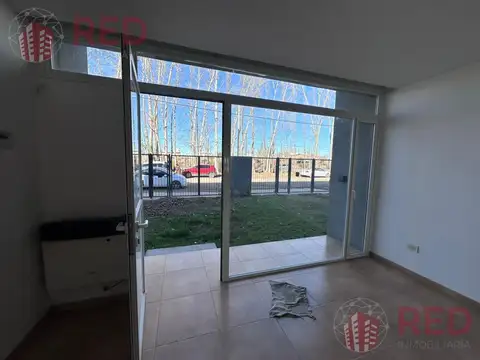 Depto Tipo Casa en Alquiler de 3 ambientes