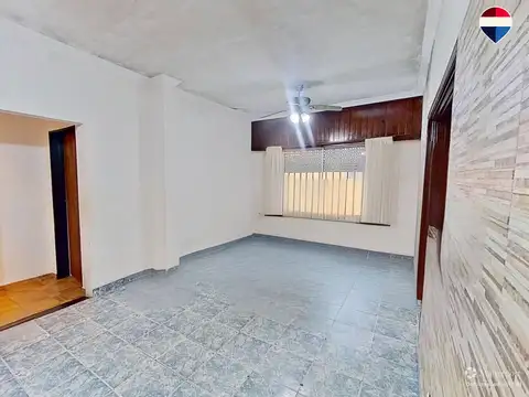 Casa 3 ambientes con 1 baño