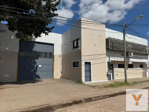 Oficina en Venta en Villa Leon, Ituzaingo