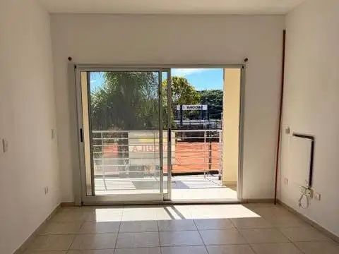 Departamento en alquiler de 3 amb en Tigre