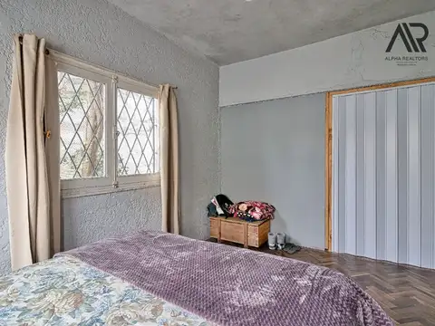 Casa 4 ambientes con 1 baño