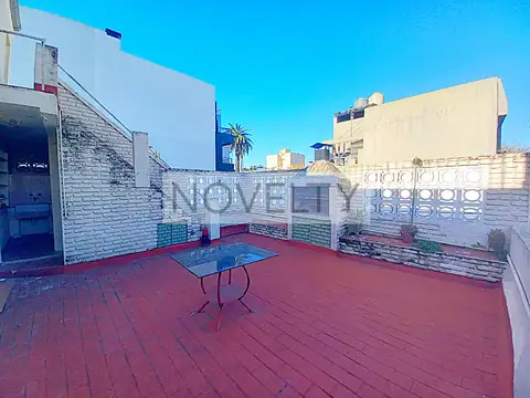 PH 4 AMBIENTES CON TERRAZA - A REFACCIONAR - VILLA URQUIZA