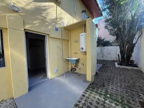Depto Tipo Casa en Venta de 4 ambientes