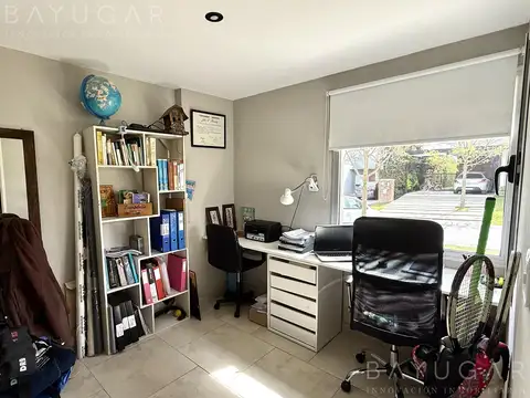 Casa 5 ambientes con 4 baños