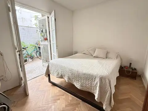 Depto Tipo Casa en Venta en Colegiales, USD 180.000